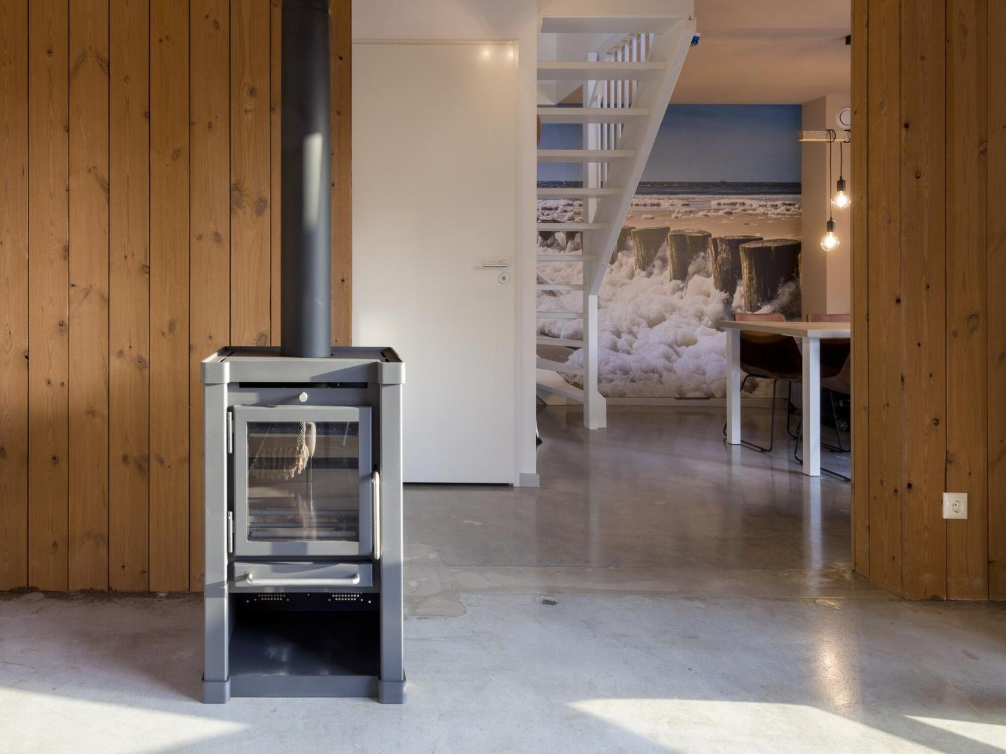 Vakantiehuis Luxurious With 3 Bathrooms, Only 200 M From The
